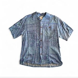 Banana cabana size medium 100% silk button up